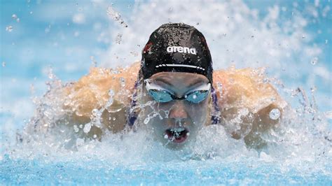 Women's 100m Butterfly .